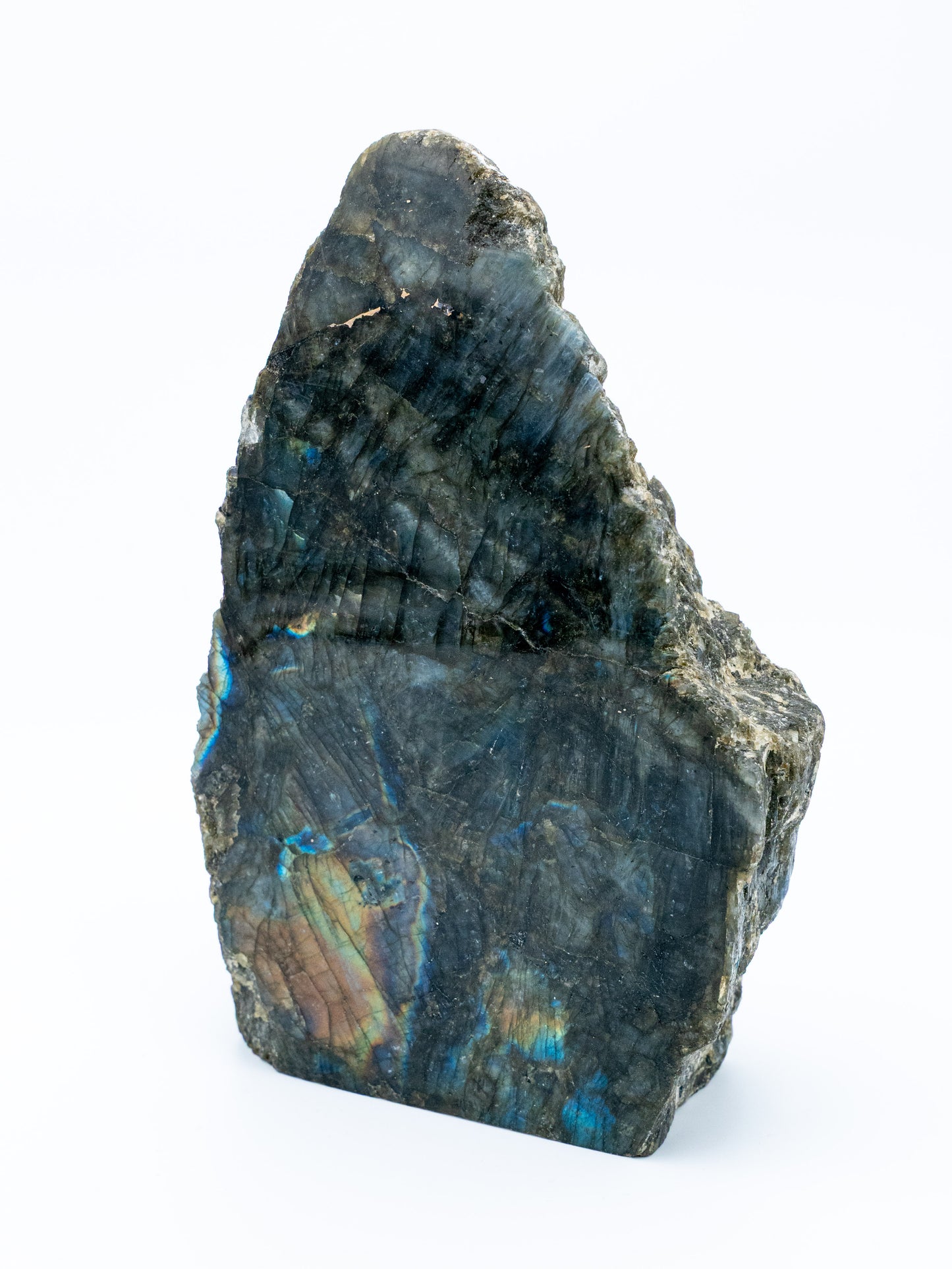 Labradoritas (bokštas) | Intuicijos, magiškos apsaugos ir perėjimų akmuo