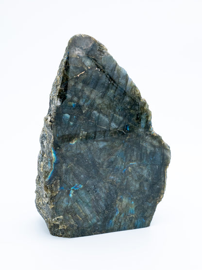 Labradoritas (bokštas) | Intuicijos, magiškos apsaugos ir perėjimų akmuo