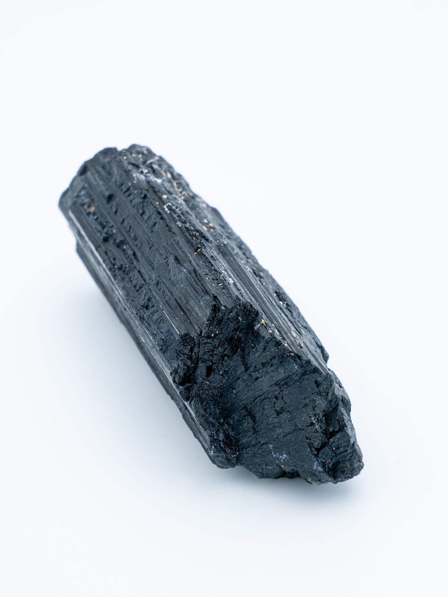 Juodas turmalinas (raw/uoliena) | įsižeminimas, tvirtumas, aiškumas, 1135 g.