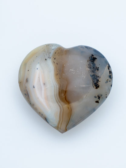 Bostvanos agato širdelė | tyli širdies stiprybė ir emocinė branda