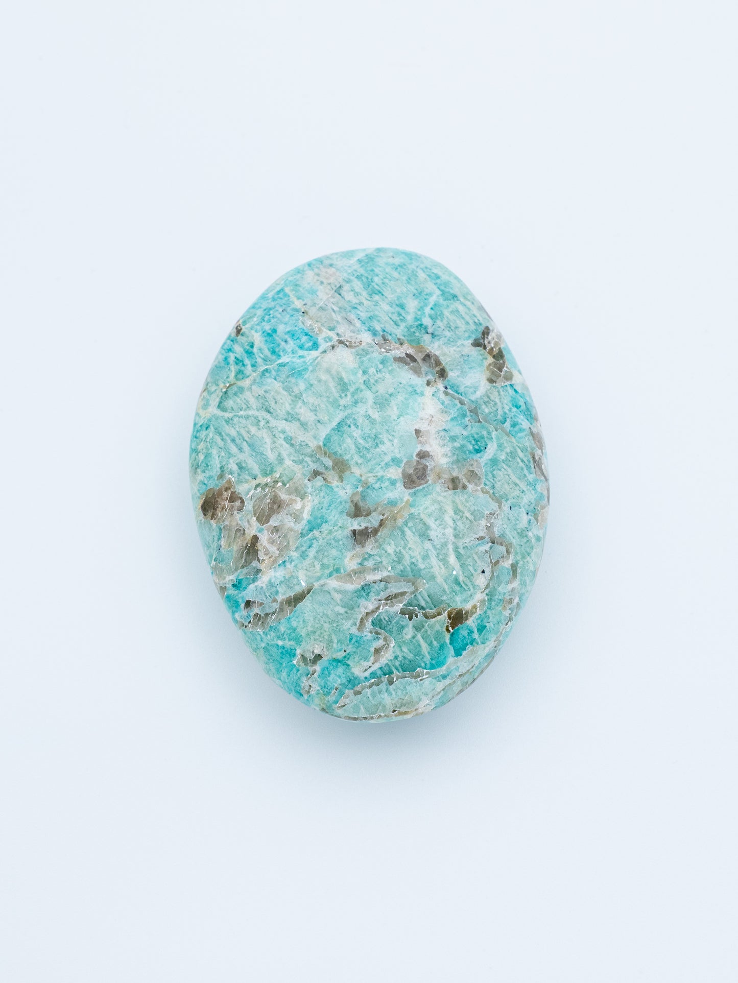 Amazonitas (delninukas) | bendravimo, drąsos kalbėti ir vidinės pusiausvyros akmuo