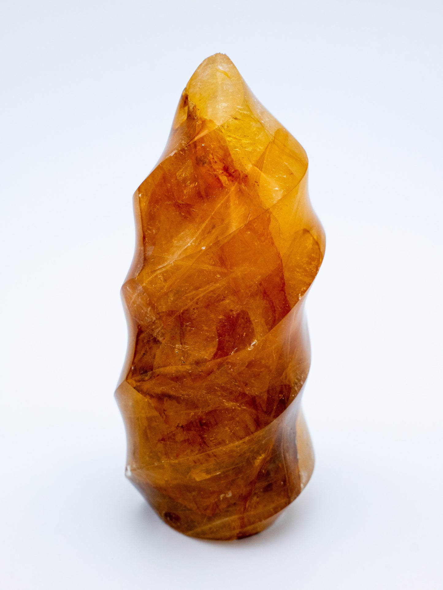 Oranžinis kalcitas „Liepsnelė“ | gyvybės energija, kūryba ir vidinė šviesa