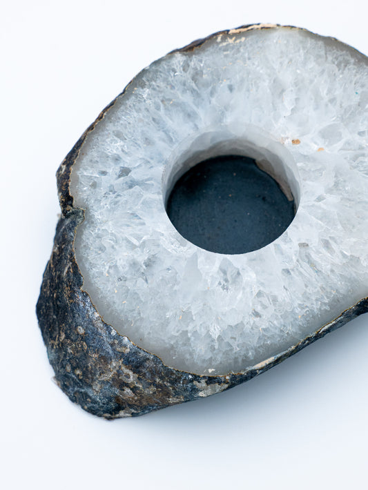 Agato žvakidė | harmonijos, žemės ramybės ir apsaugos švyturys